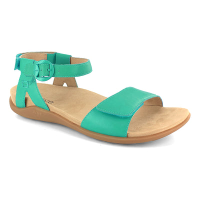 Strive Breeze in Fresh Green - side view