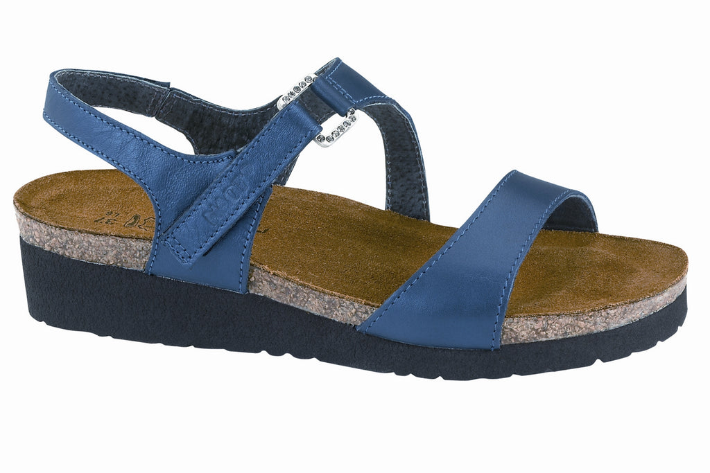 Naot pamela deals sandals