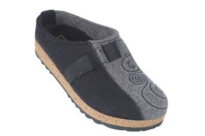 Haflinger Magic in Black - side view