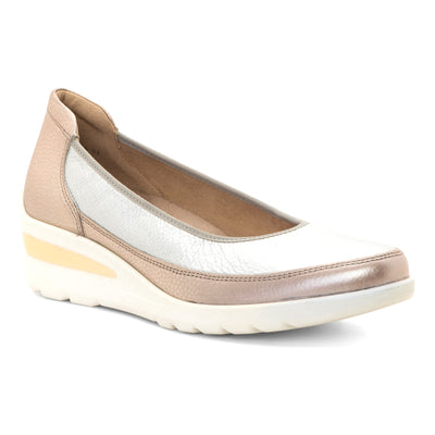 ara Zinnia in Sand Metallic - side view