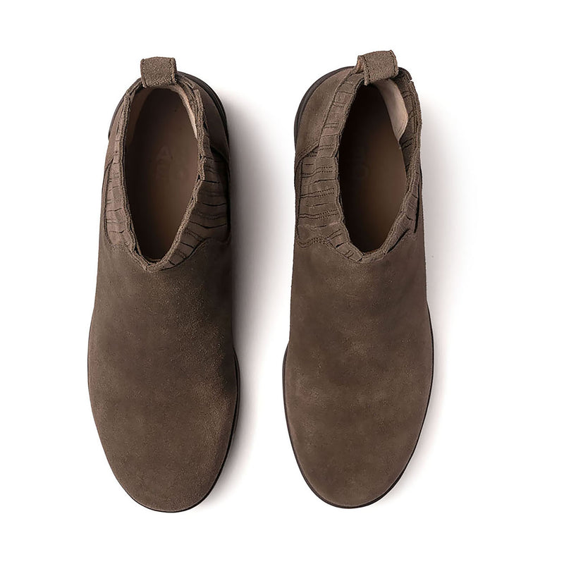 orthopedic shoe