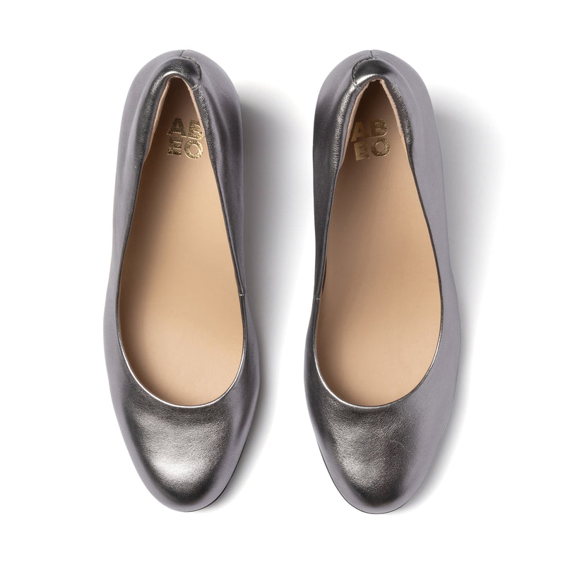 orthopedic shoe