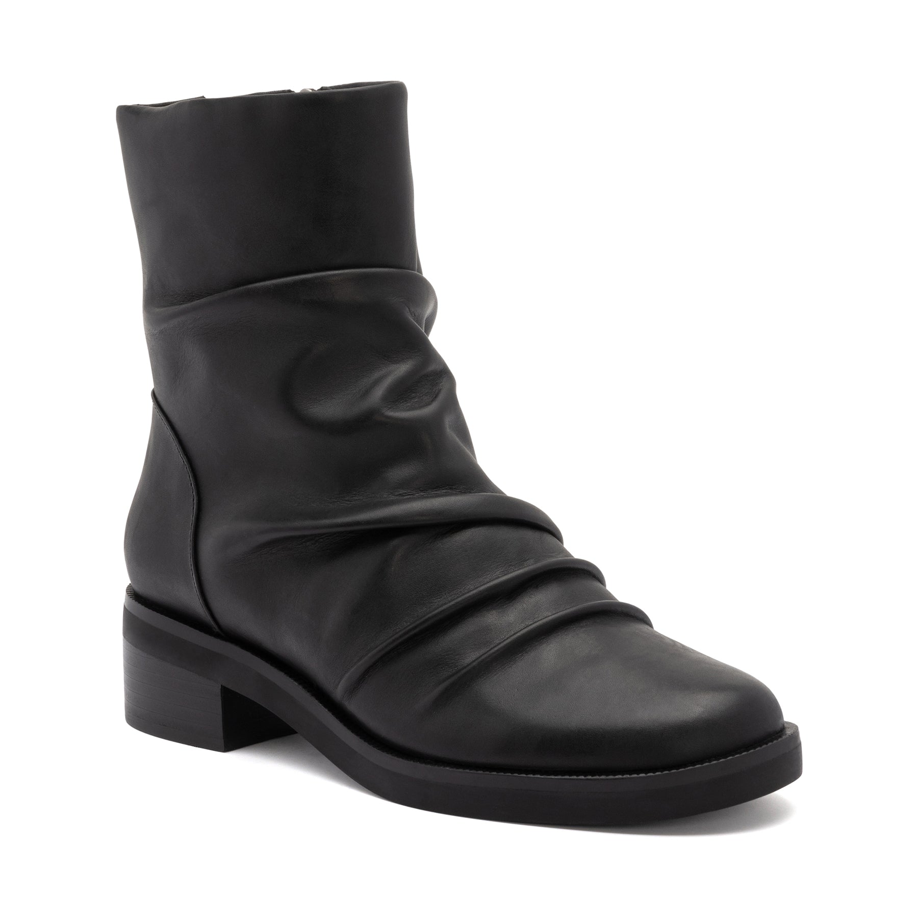 ABEO_traverse_scrunch_black-