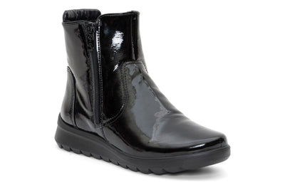 ara Trudy in Black Patent - side view