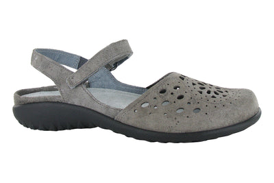 Naot Arataki in Gray Marble - side view