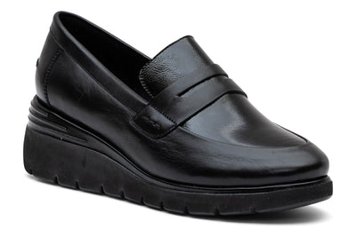 ara Blair in Black - side view