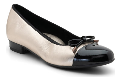 ara Belinda in Black Platinum - side view