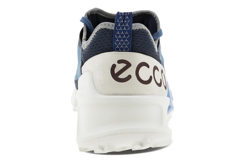 ECCO SHOCK THRU Technology offer shock absorption with every step